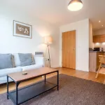Londwell, City & Limehouse Balcony Apartment - City Views