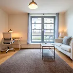 Londwell, City & Limehouse Balcony Apartment - City Views