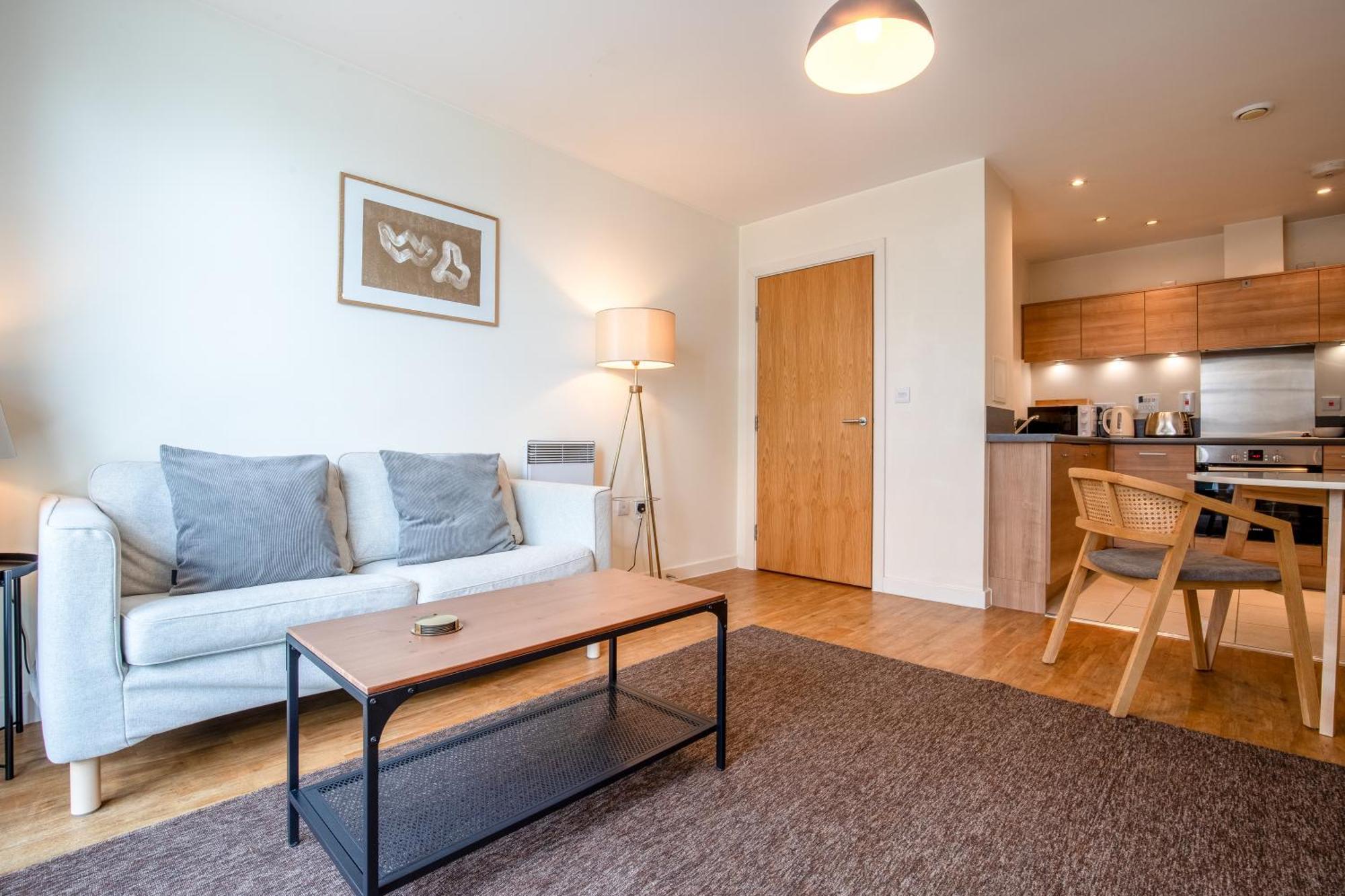 Apartment Londwell, & Limehouse Balcony - Views *